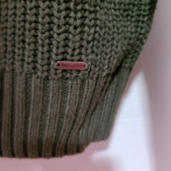 HOLLISTER CALIFORNIA WOMEN'S SIZE SMALL SCOOP NECK PULLOVER - Picture 2 of 9